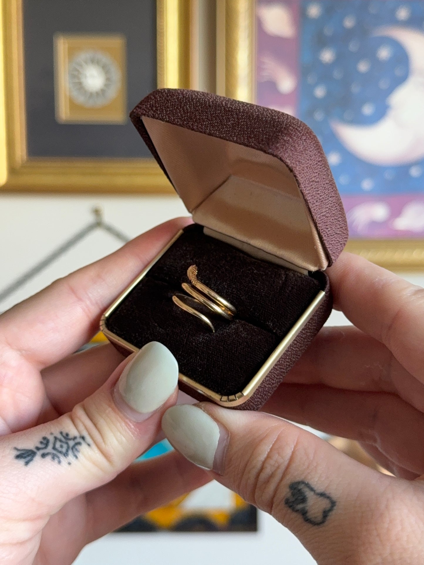 Gold antique snake ring