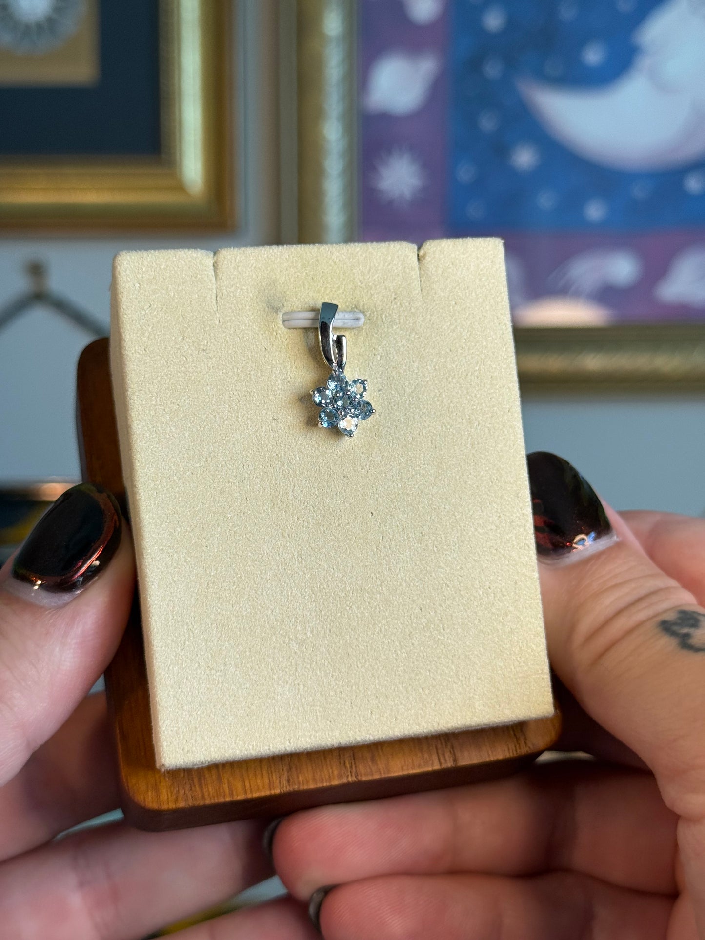 White gold aquamarine flower cluster pendant