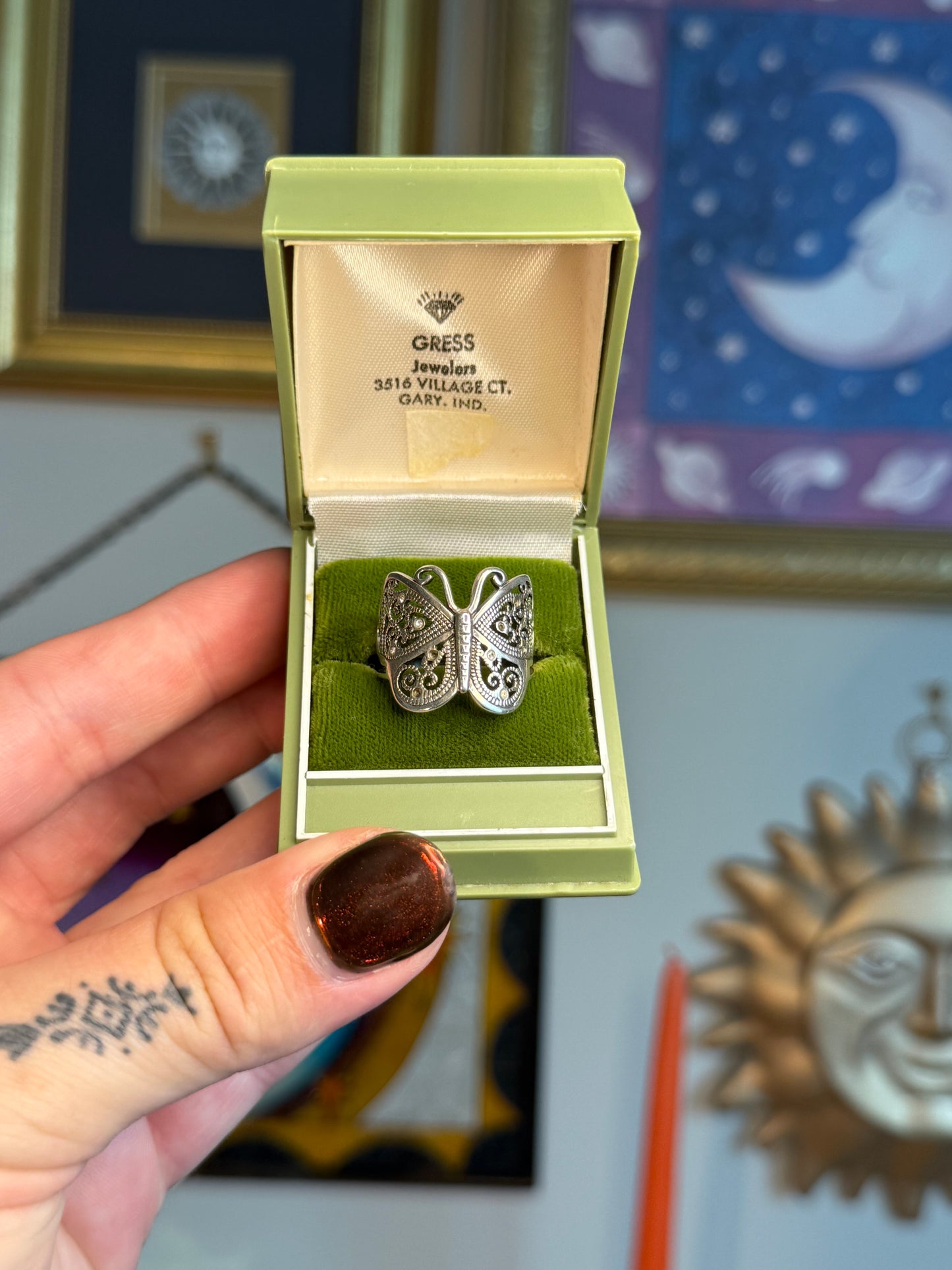 Butterfly ring