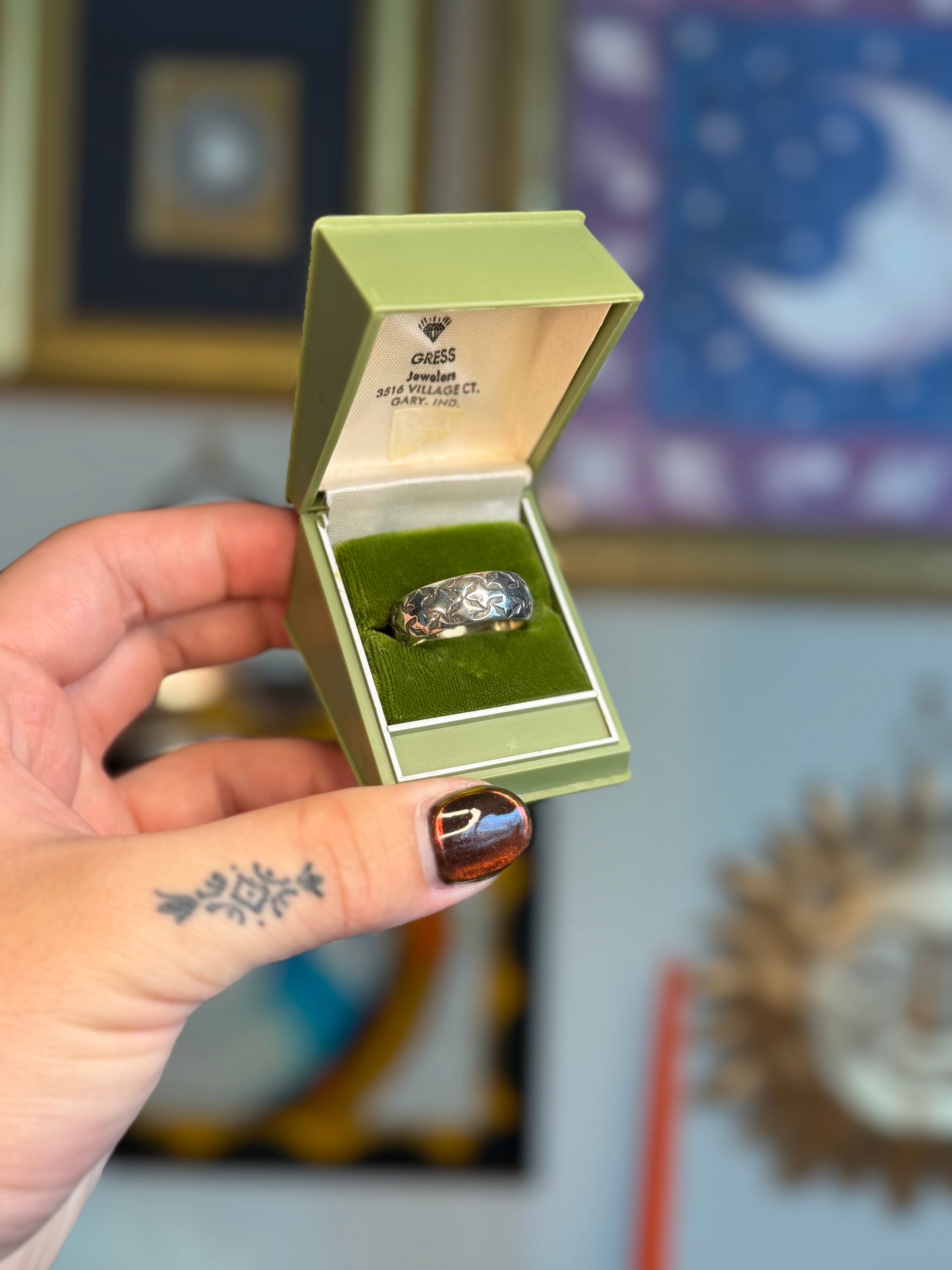 Scott Kay Engraved Fleur ring