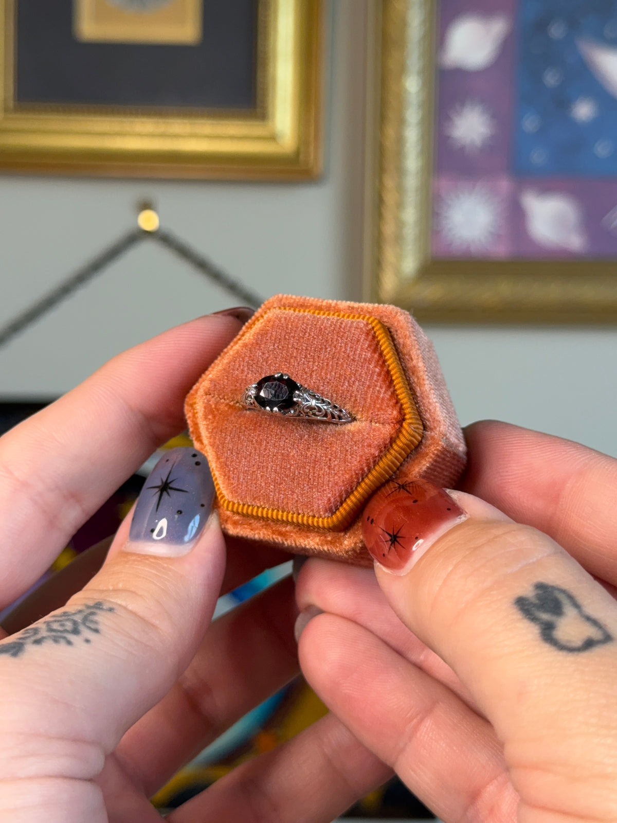 Horizontal garnet filigree ring
