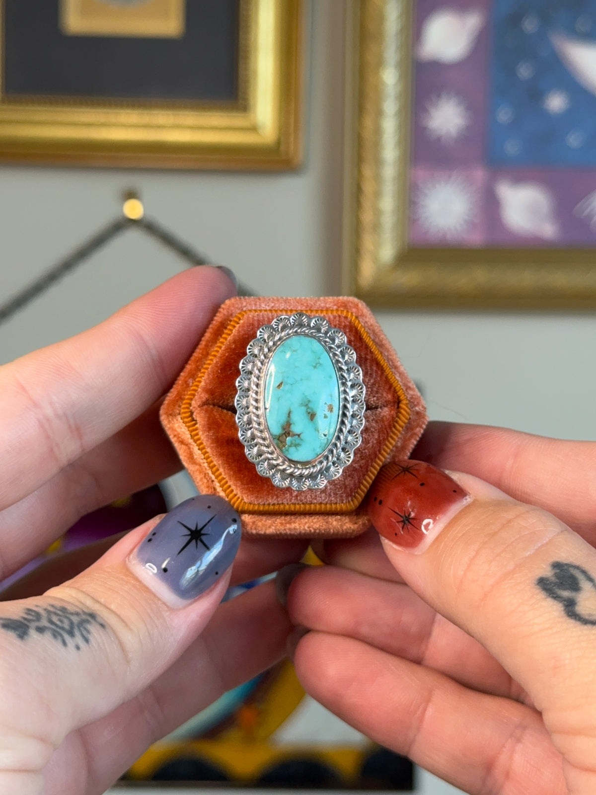 Large oval turquoise ring with scalloped edges