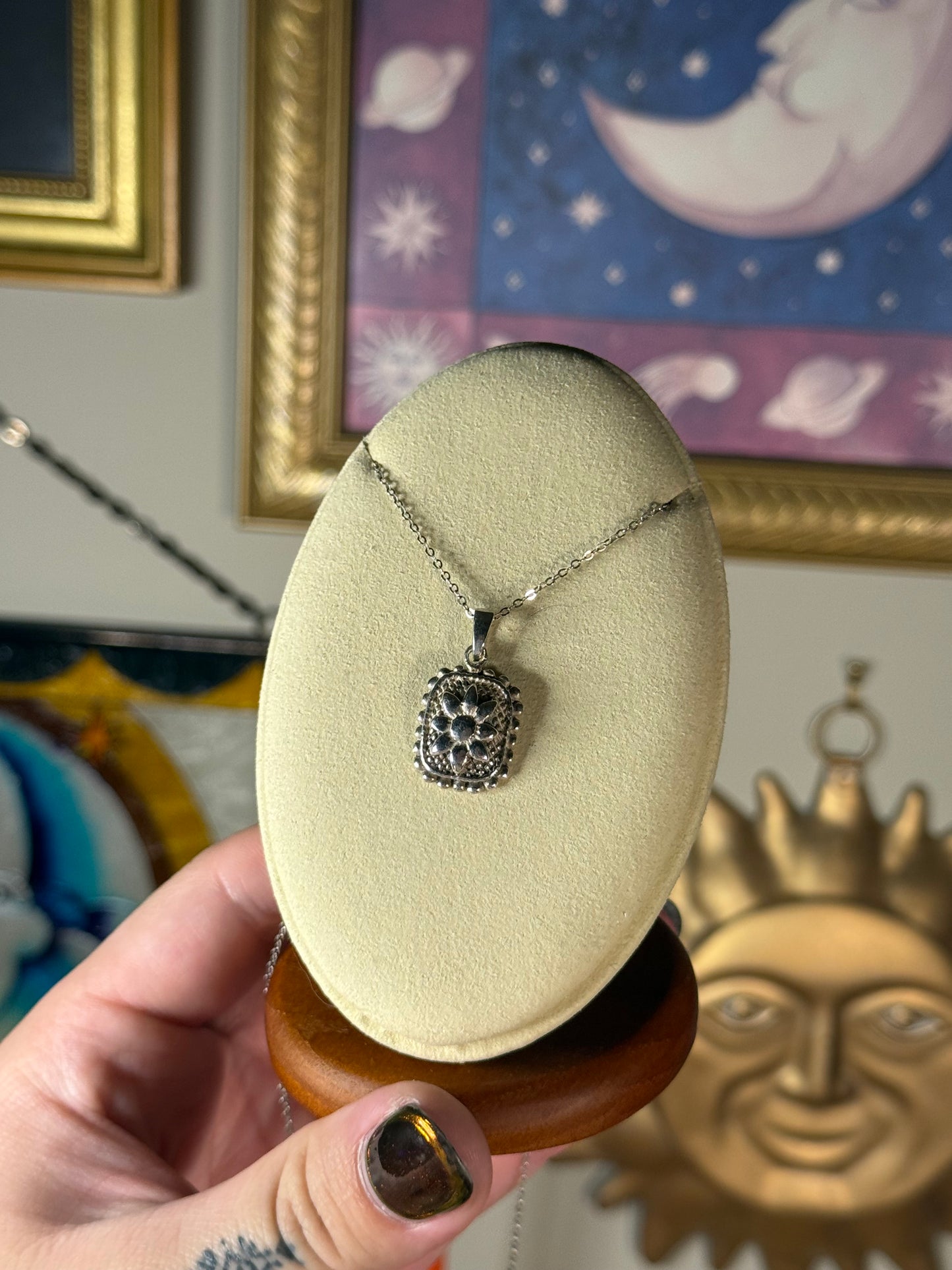 Floral square necklace