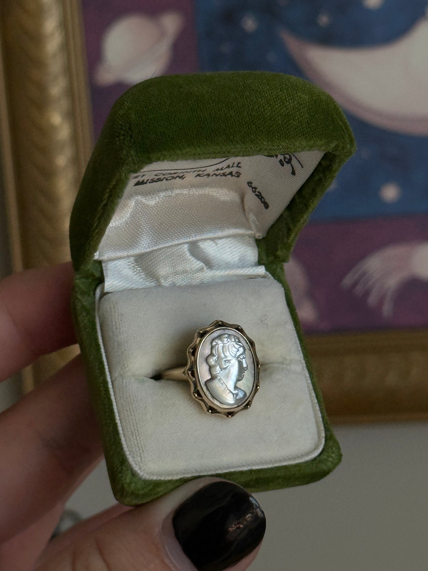 Mother of pearl cameo ring
