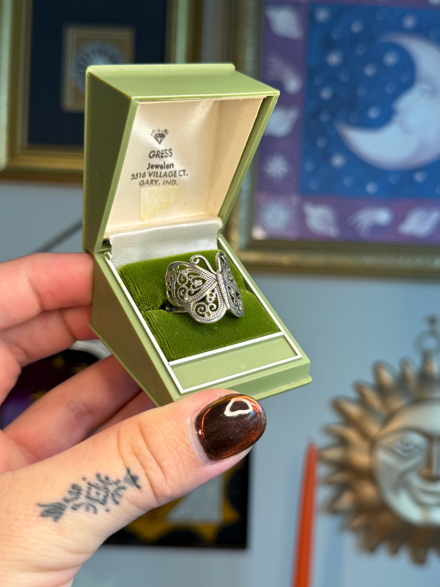 Butterfly ring