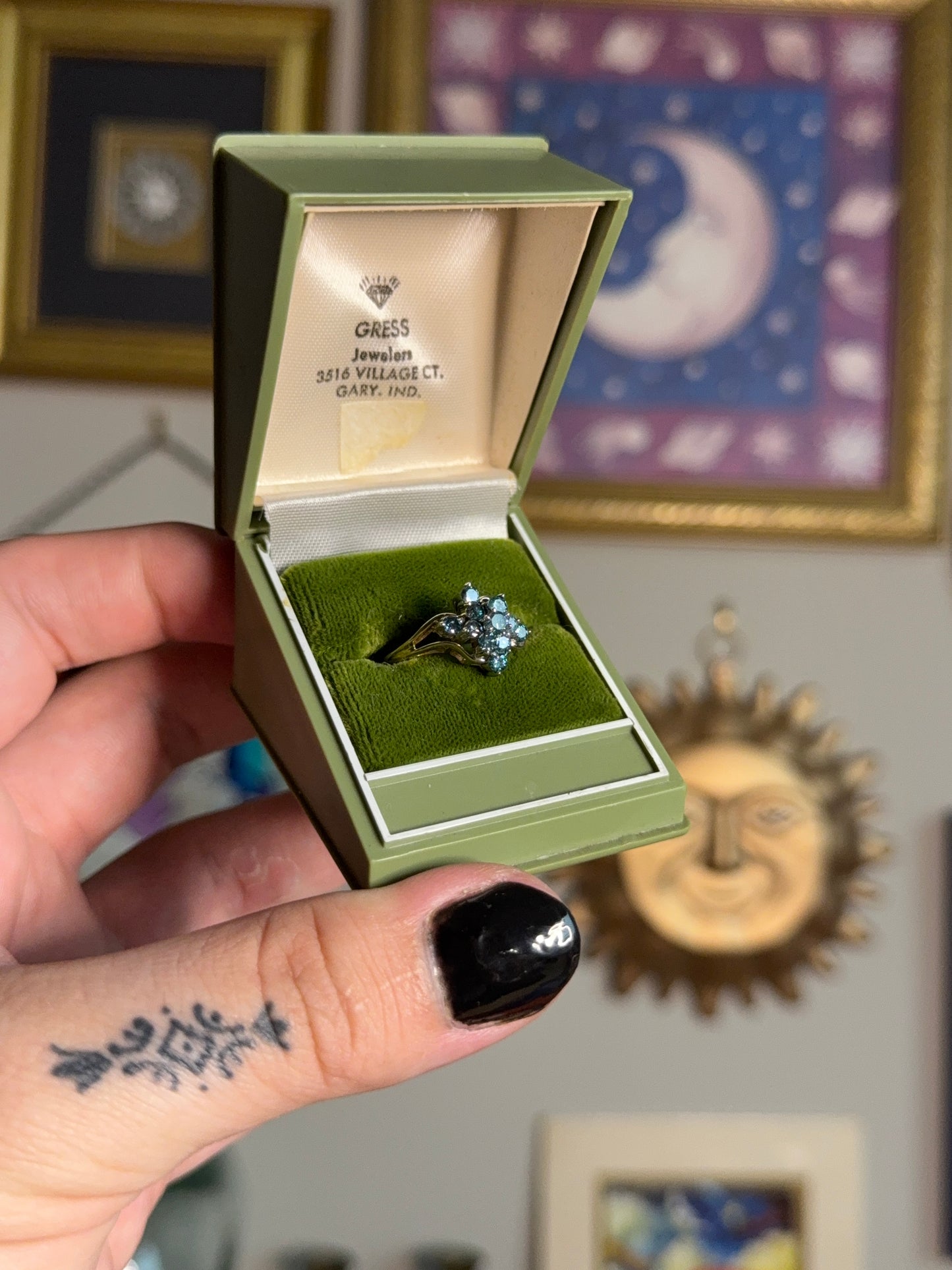 Yellow gold blue treated diamond cluster