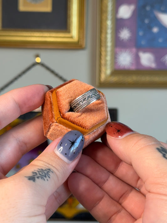 Detailed band