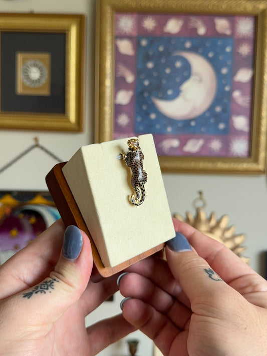 Enamel puffy leopard pendant