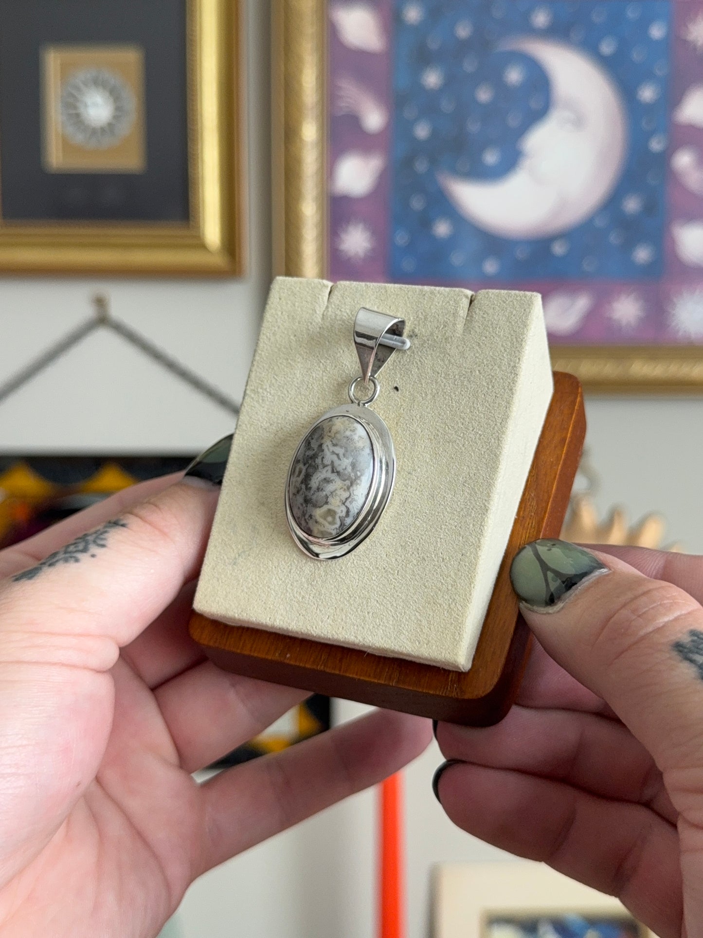 Pinolith cabochon pendant