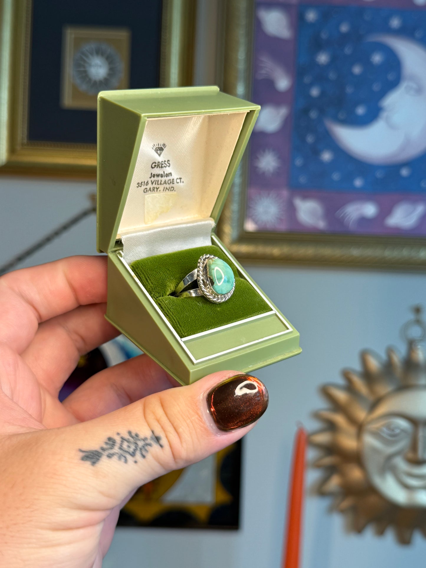 Cabochon turquoise ring