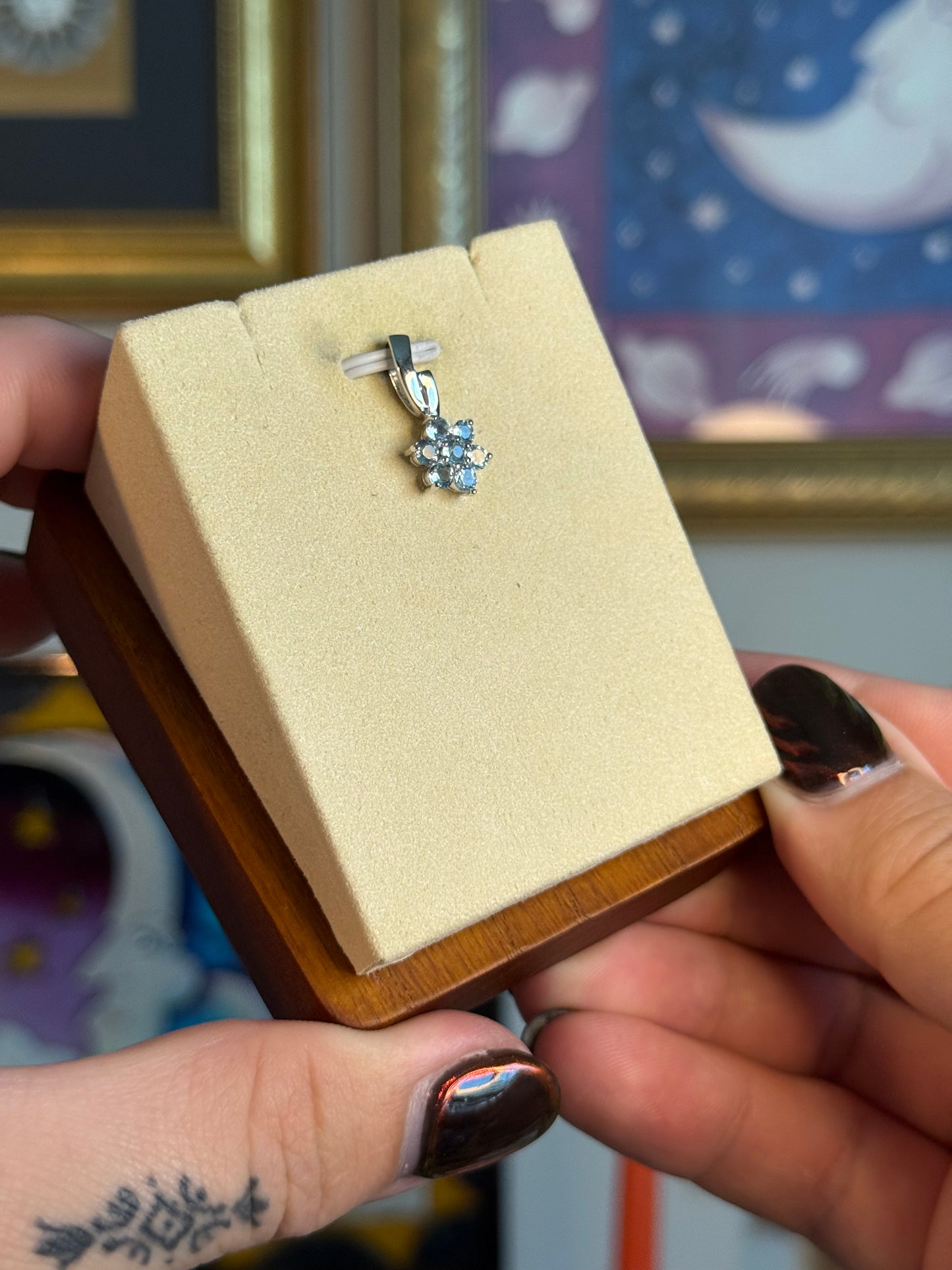 White gold aquamarine flower cluster pendant