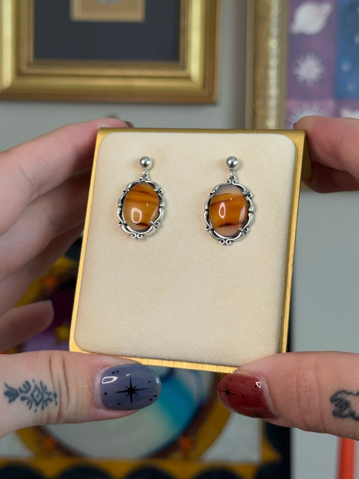 Oval agate earrings
