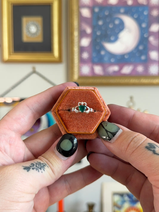 Green clagdah ring