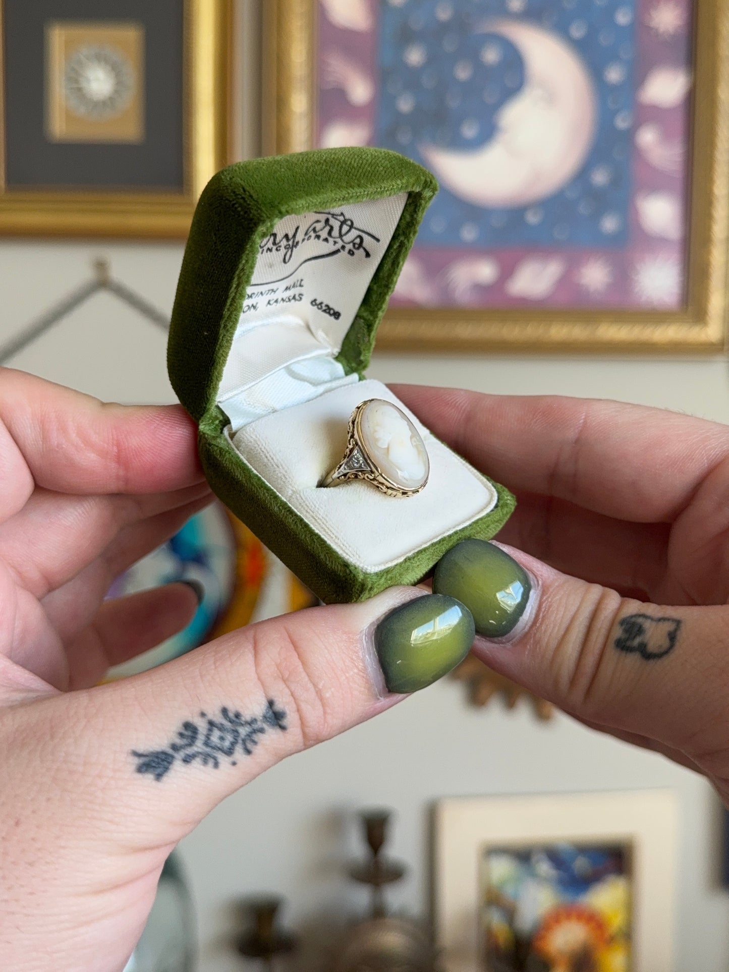 Antique cameo with filigree