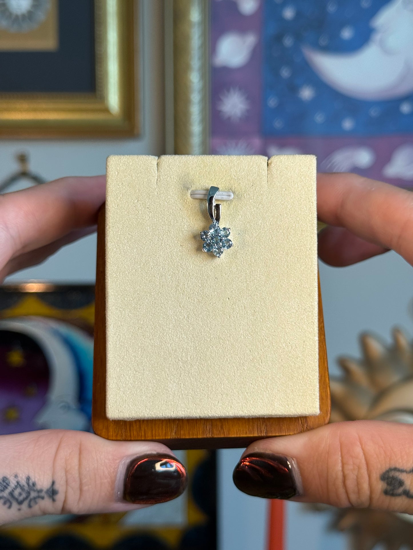 White gold aquamarine flower cluster pendant