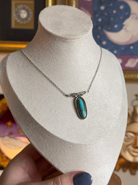 Silver turquoise oval necklace