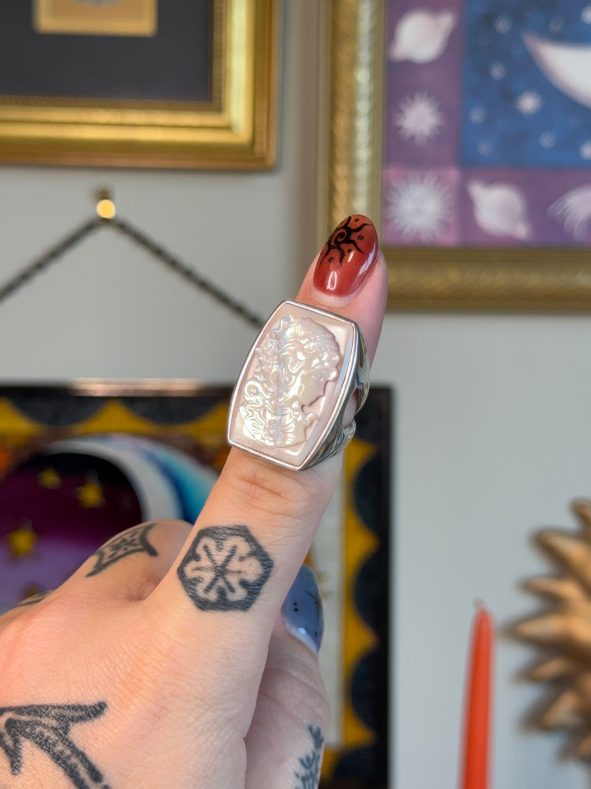 Large ornate mother of pearl cameo ring