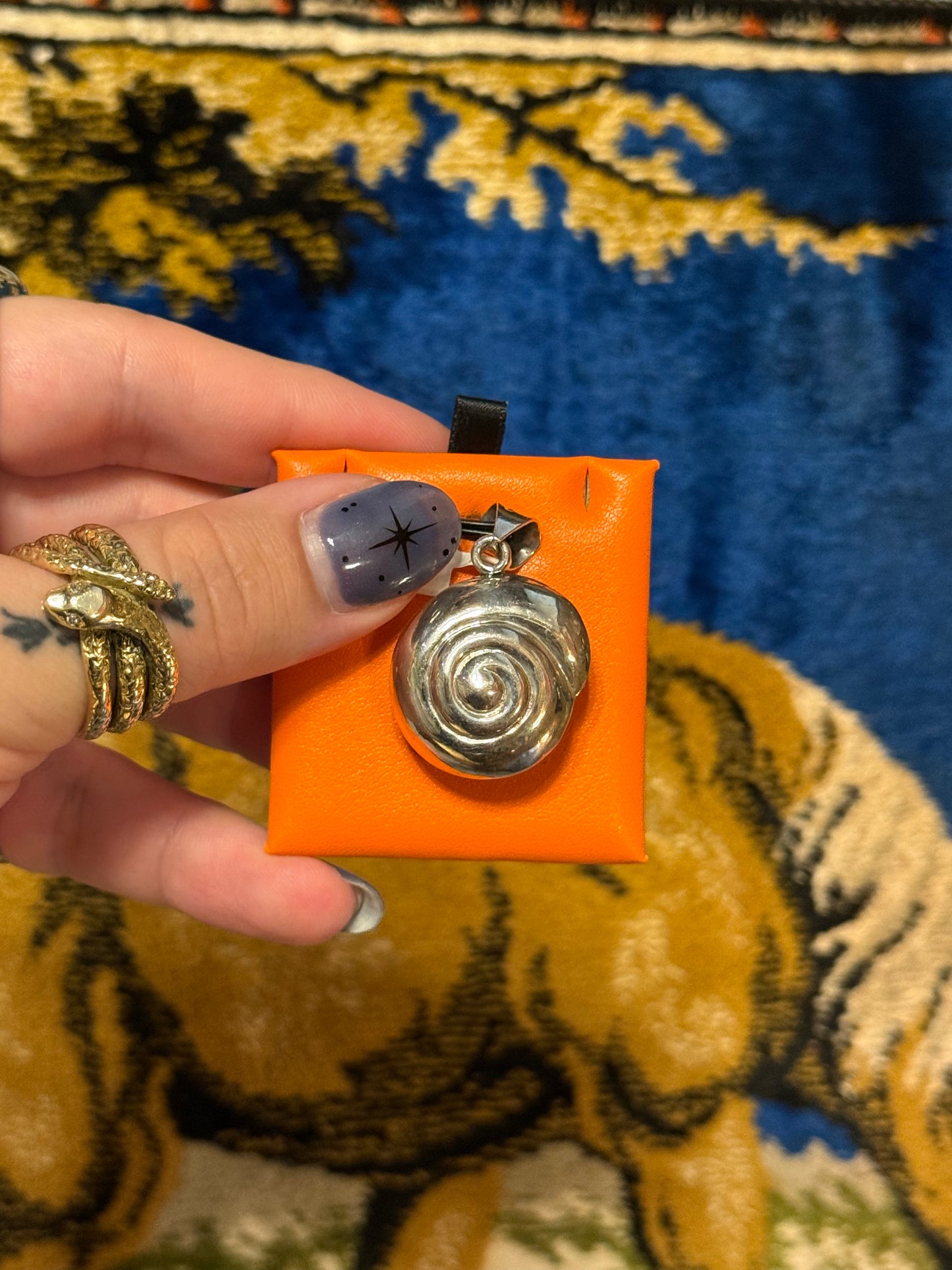 Taxco shell pendant